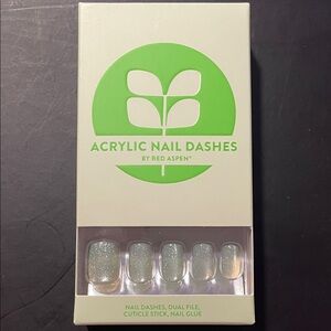 Acrylic Nail Dashes by Red Aspen - Iridescent White Press-On Nails